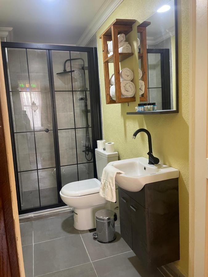 The Local Hostel & Guesthouse 伊斯坦布尔 外观 照片